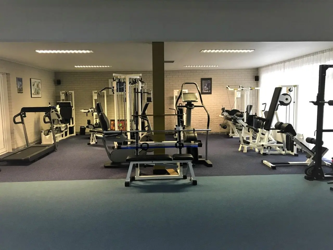 Fitnesszaal 12-22 IMG_3226 (2).jpg